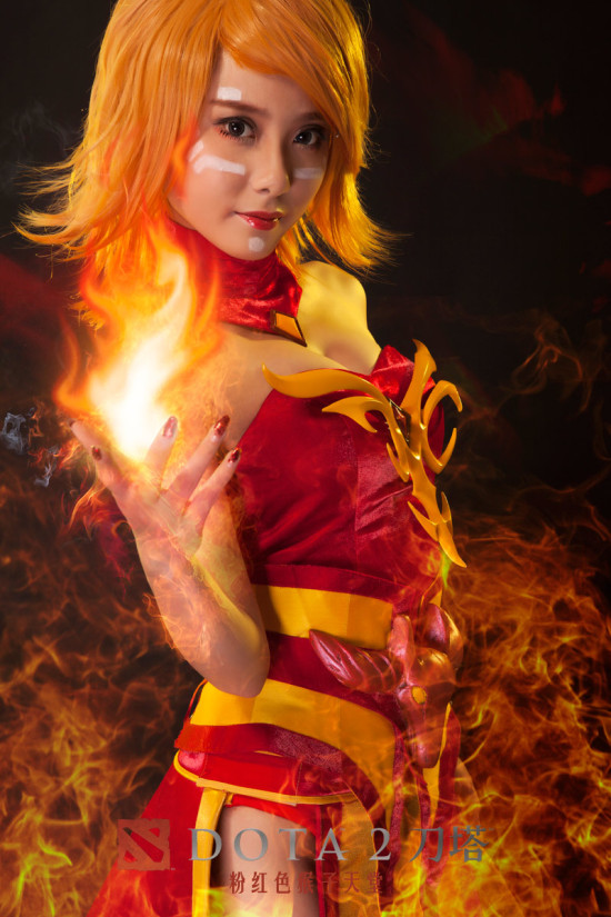 美眉玩家转型dota2 火女cos