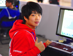 Sky接受晚报采访:入行需谨慎-英雄联盟专区