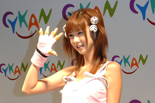 星野亚纪婚纱_日本写真女王星野亚纪美胸诱惑(3)