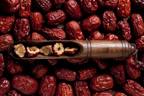  Nourishing Qi and Blood, Eating Jujube