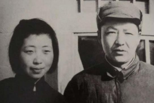 习齐夫妇于1944年4月28日结婚，共育有四子女