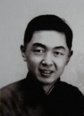储安平 储安平