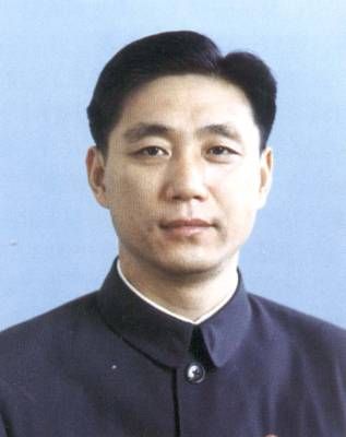 王洪文 王洪文