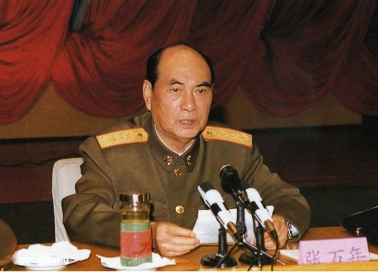 张万年上将(资料图) 张万年上将(资料图)