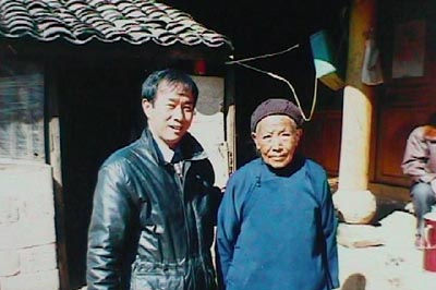 李连春(右) 李连春(右)