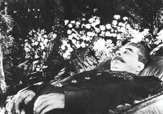 1953年3月5日,斯大林逝世。 1953年3月5日,斯大林逝世。