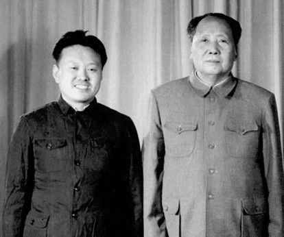 程汝明和毛主席合影 程汝明和毛主席合影