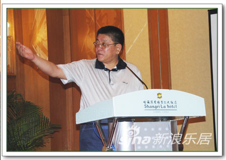 哈尔滨市政府秘书长季卫国
