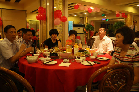 河北双盛公司十周年庆典晚会隆重举行