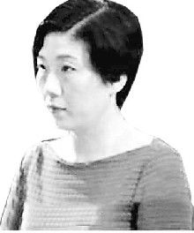 法庭上的罗亚平