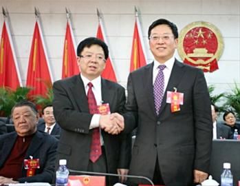 张东阳董事长_董事长办公室图片(2)