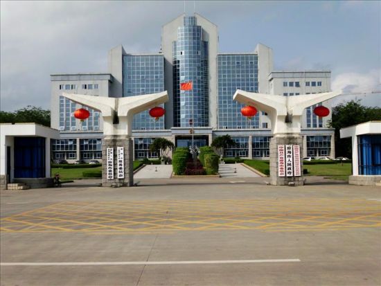 黄金区位――市政府核心板块 养生度假配套一