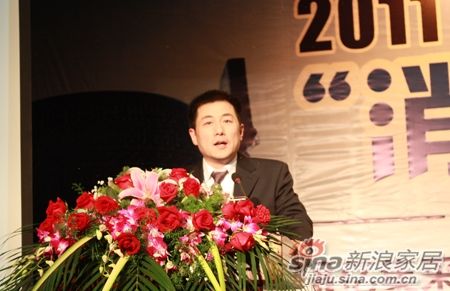 红蚂蚁董事长李荣简历_红蚂蚁创始人李荣