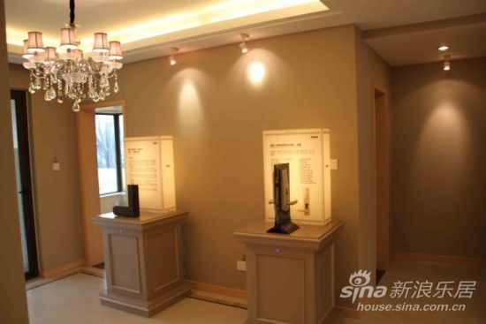 样板间门锁展示