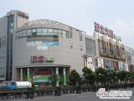 临近浙北大厦,国际大酒店,中心医院,华夏银行,新天地等中心商业配套