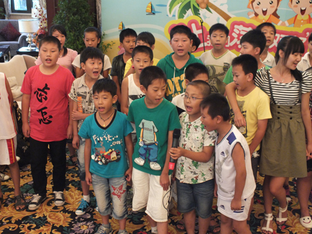 让我们荡起双桨夹壮,让我们荡起双桨简谱,让我