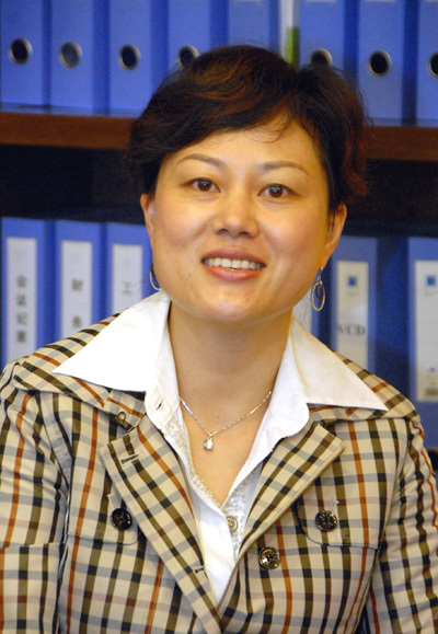 阳光城集团总裁何媚荣登福布斯榜 - 市场 -福州