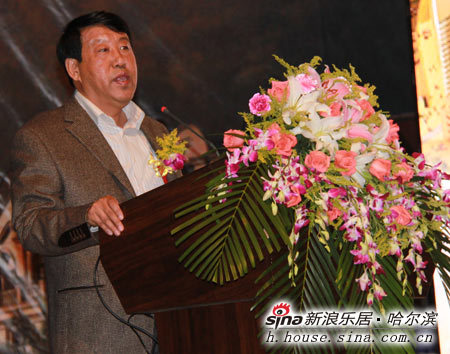 胜龙集团董事长_董事长办公室图片