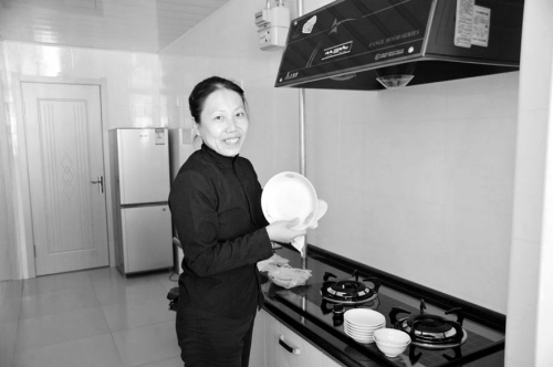 沈阳农民工尝鲜公租房