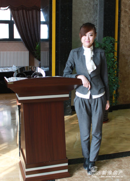 感受魅力女人节 专访希望加州华府置业顾问侯