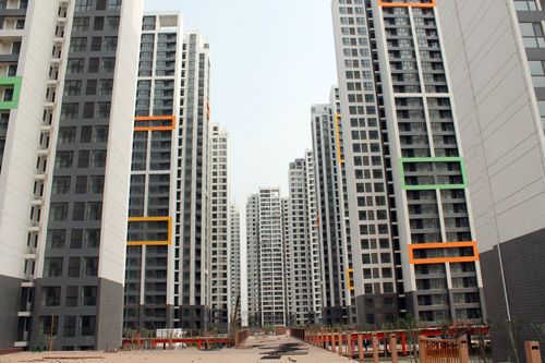 安联青年城公交车通车仪式隆重举行(组图)