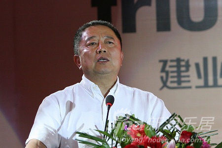 建业住宅集团(中国)有限公司董事长 胡葆森