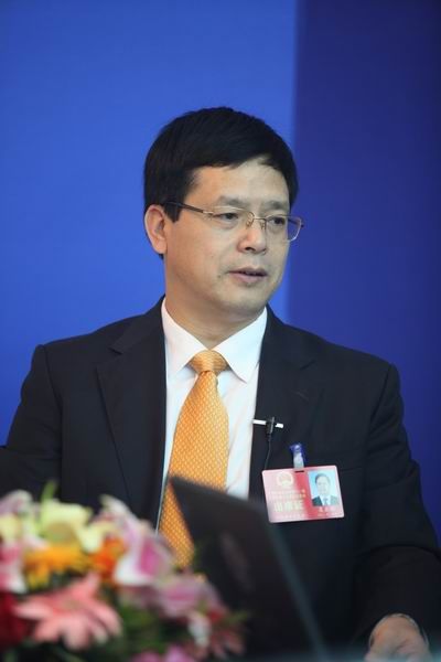 广西防城港市市长莫恭明(资料照片)