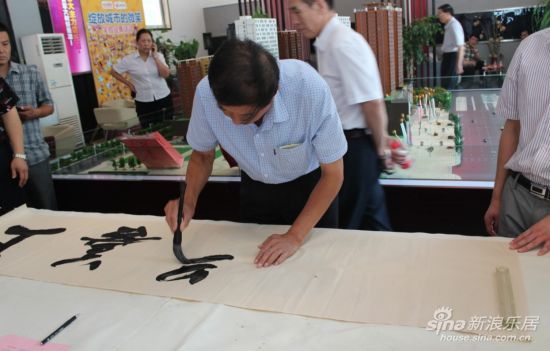 解放军301医院政治部主任国墨林少将