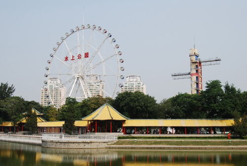 图为雍和慢城周边公园-水上公园