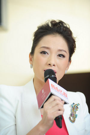 李南 人口_签约仪式主持人李南(2)