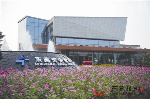 ■创新科技广场A区总部楼实景图 ■创新科技广场A区总部楼实景图