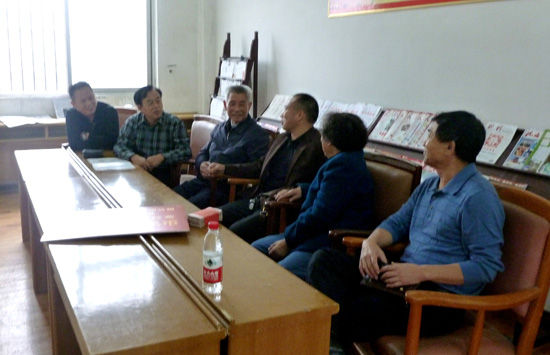 魏源集团董事长刘亚林为市委老干部活动中心赞