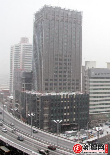 乌鲁木齐市五星大厦改建工程已被叫停