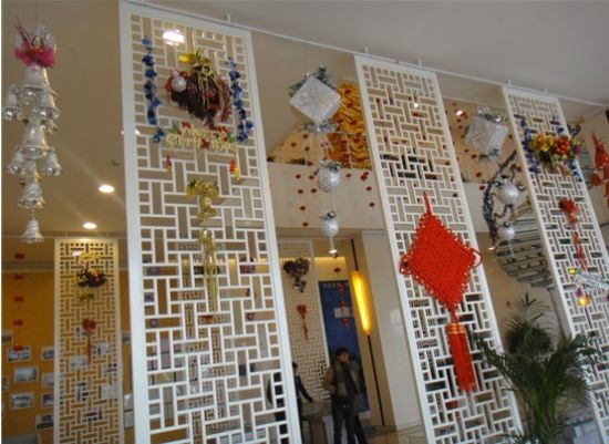 领秀城:火树银花迎圣诞 张灯结彩贺新年