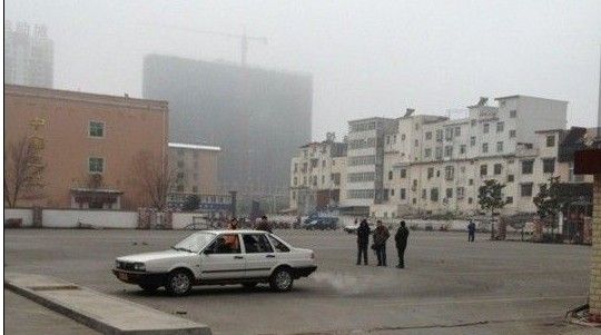 信阳驾校漫天要价 C1驾照报名费高达4800元