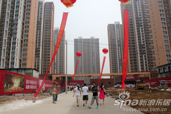 秀兰城市美地盛大交付 众业主喜迁新居_秀兰城