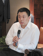 上海鑫泰房地产开发有限公司营销总监 李F