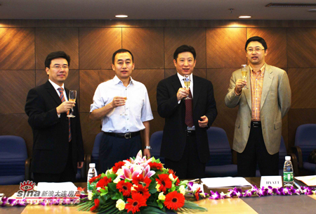 华润(大连)有限公司与凯悦国际酒店集团签约