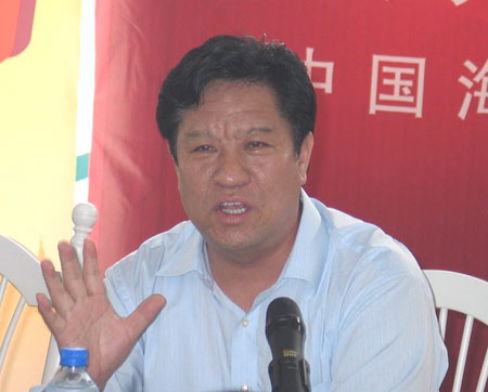 图为秦皇岛市副市长兼抚宁县县委书记 张学军先生