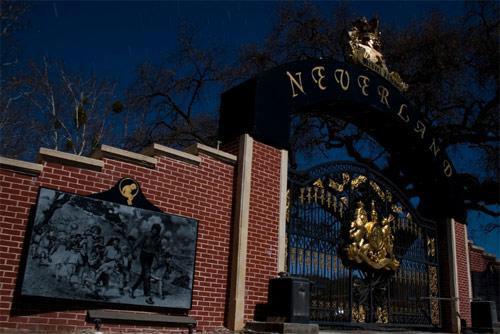 歌王迈克尔杰克逊逝世 生前古堡极尽奢华(组图