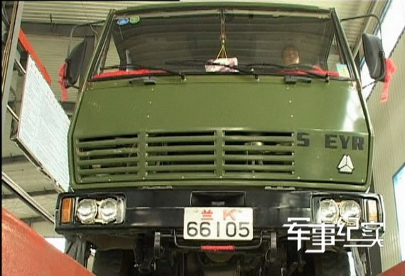 《军事纪实》22日将播出兵车闯“天路”