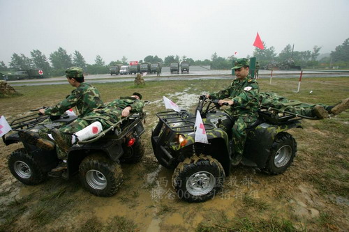解放军军医大学参加最大规模陆海空卫勤联训_