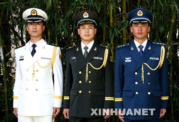 军报：军服是军队重要识别标志和国威军威象征