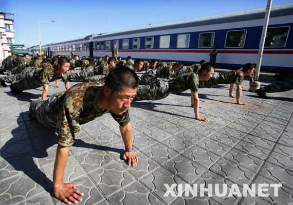 俄罗斯做好准备迎和平使命-2OO7中国军演部队
