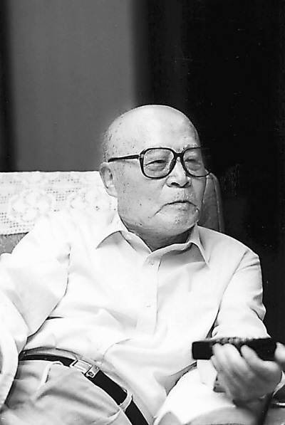 百岁老将军吕正操传奇人生:与张学良相会美国