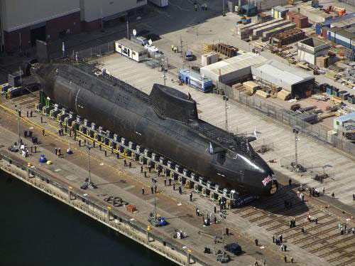 英国国防部签订10年核潜艇动力设备维修合同