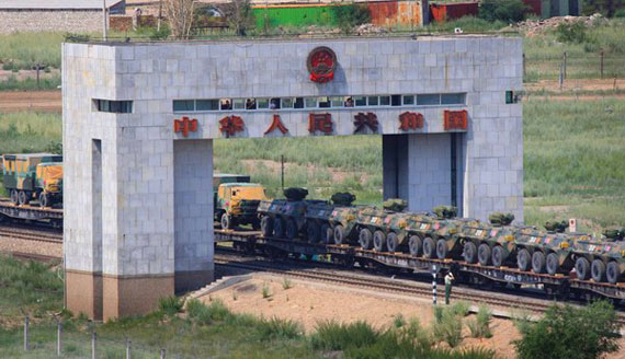 中国铁路运输赴俄官兵行程9000公里进入疲劳