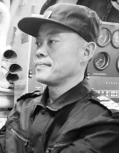 中国海军新型潜艇鱼雷实射直接命中目标(图)