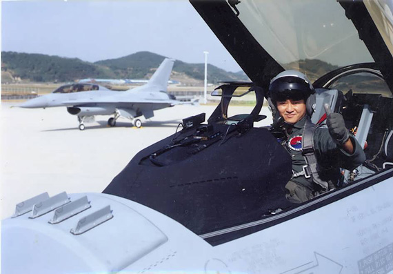 韩国空军因油价过高被迫缩减飞行训练时间(图)