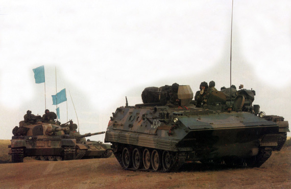 军报:解放军平时训练要多与聪明的蓝军对抗